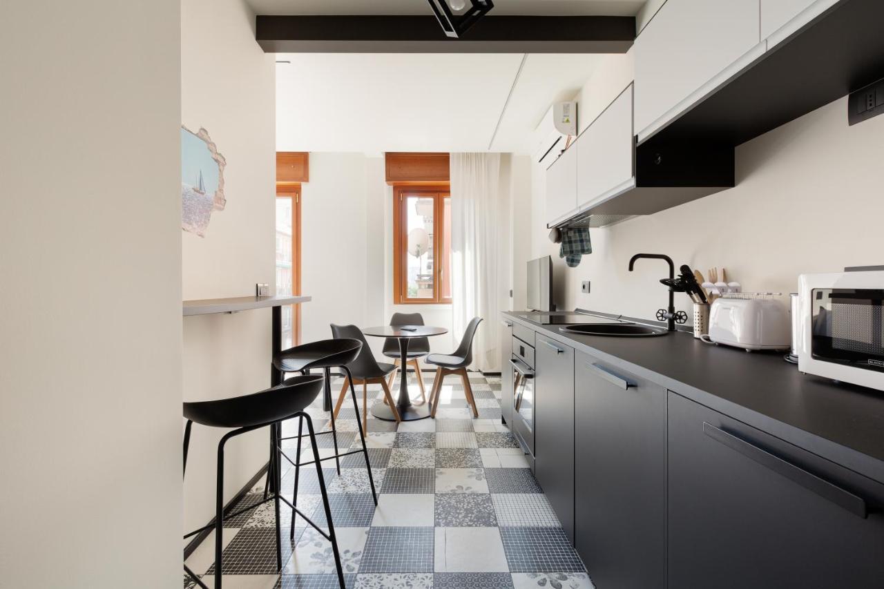 Milano Renovated Studio Apts Экстерьер фото