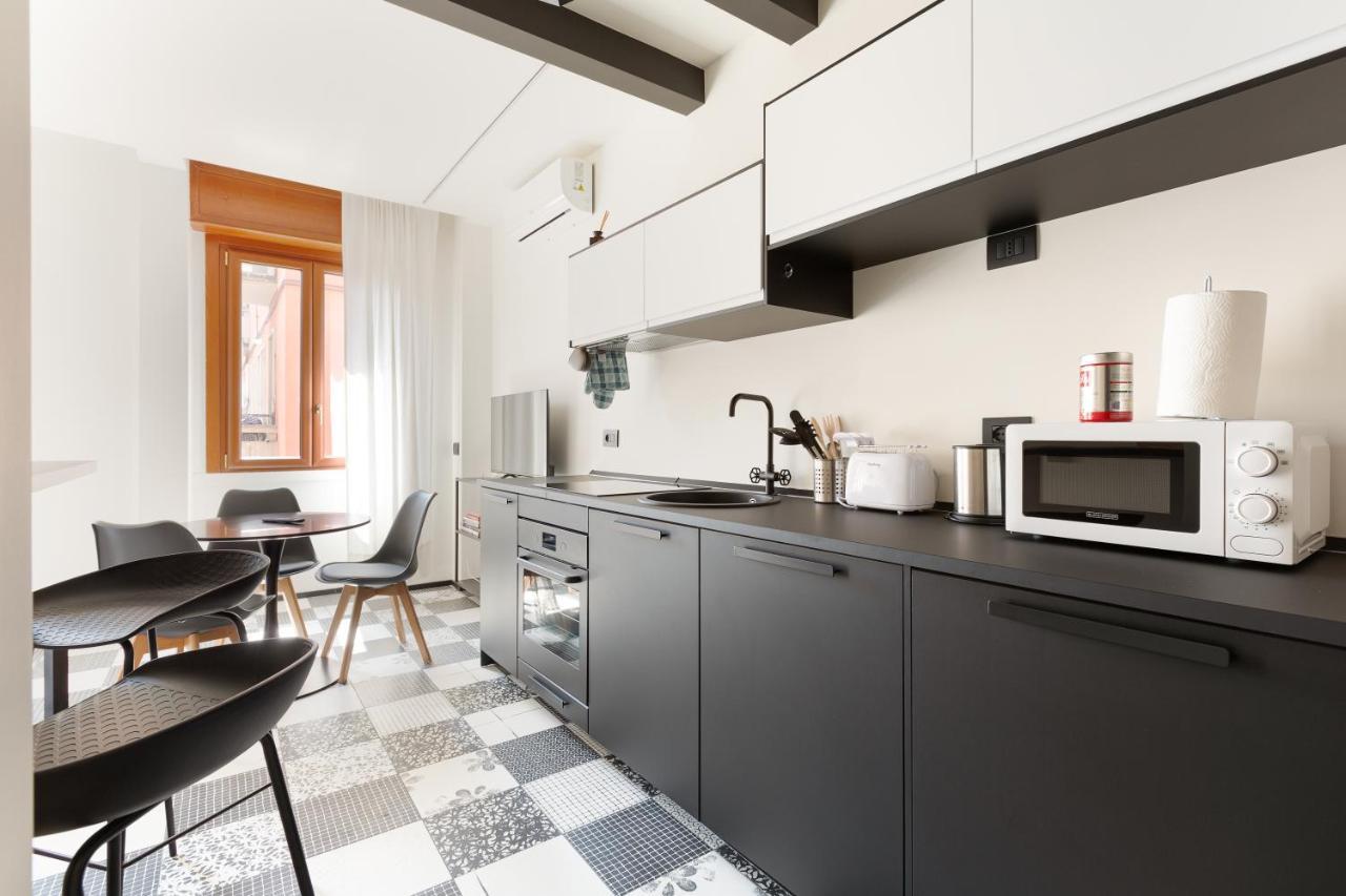 Milano Renovated Studio Apts Экстерьер фото