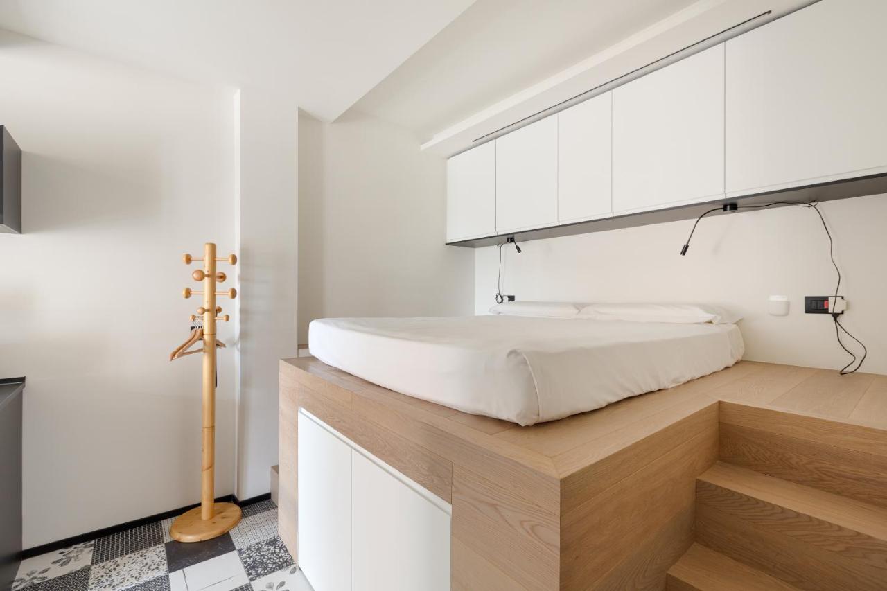 Milano Renovated Studio Apts Экстерьер фото