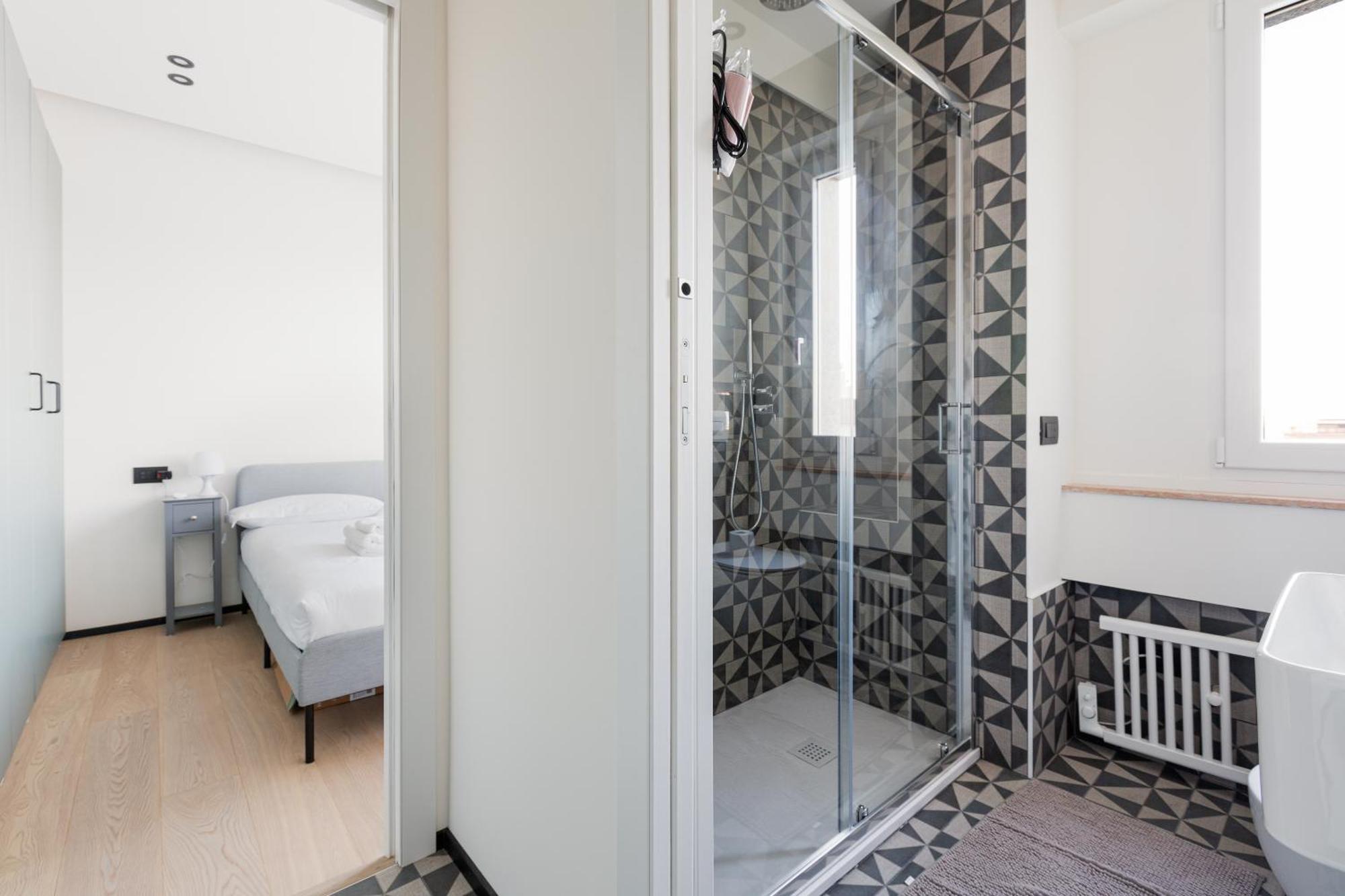 Milano Renovated Studio Apts Экстерьер фото